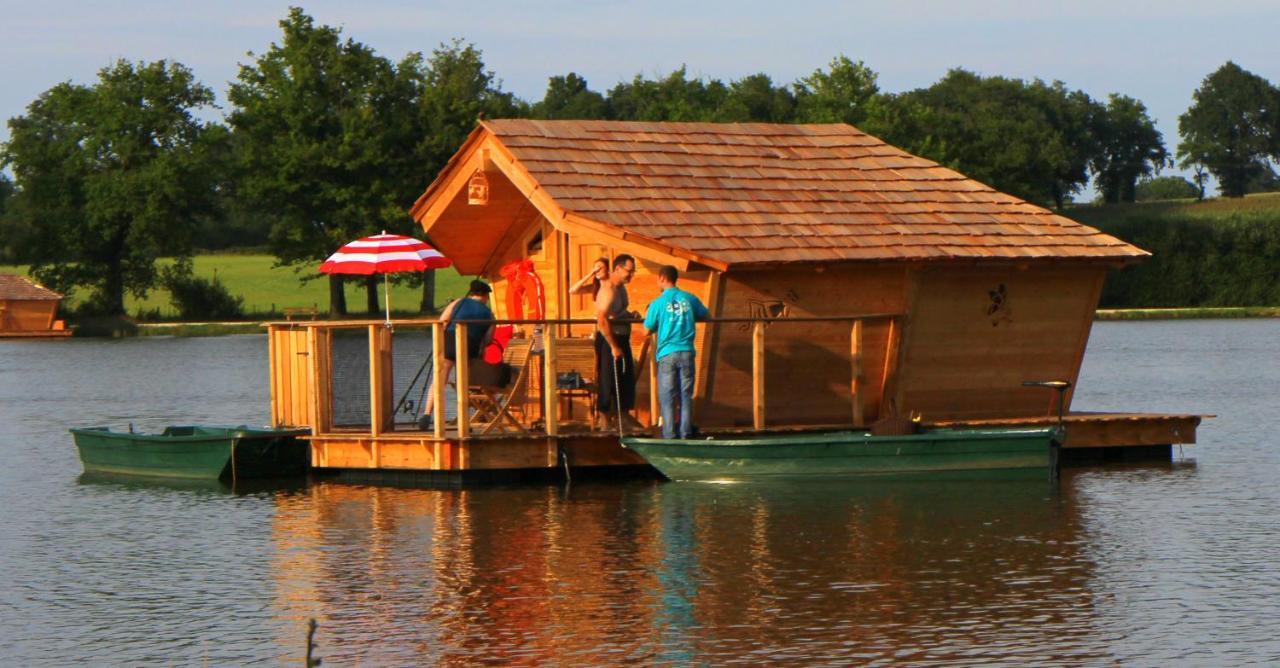 Village Flottant De Pressac Exterior photo