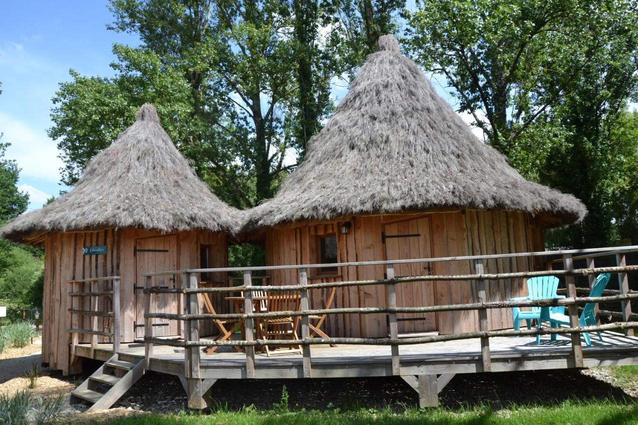 Village Flottant De Pressac Exterior photo