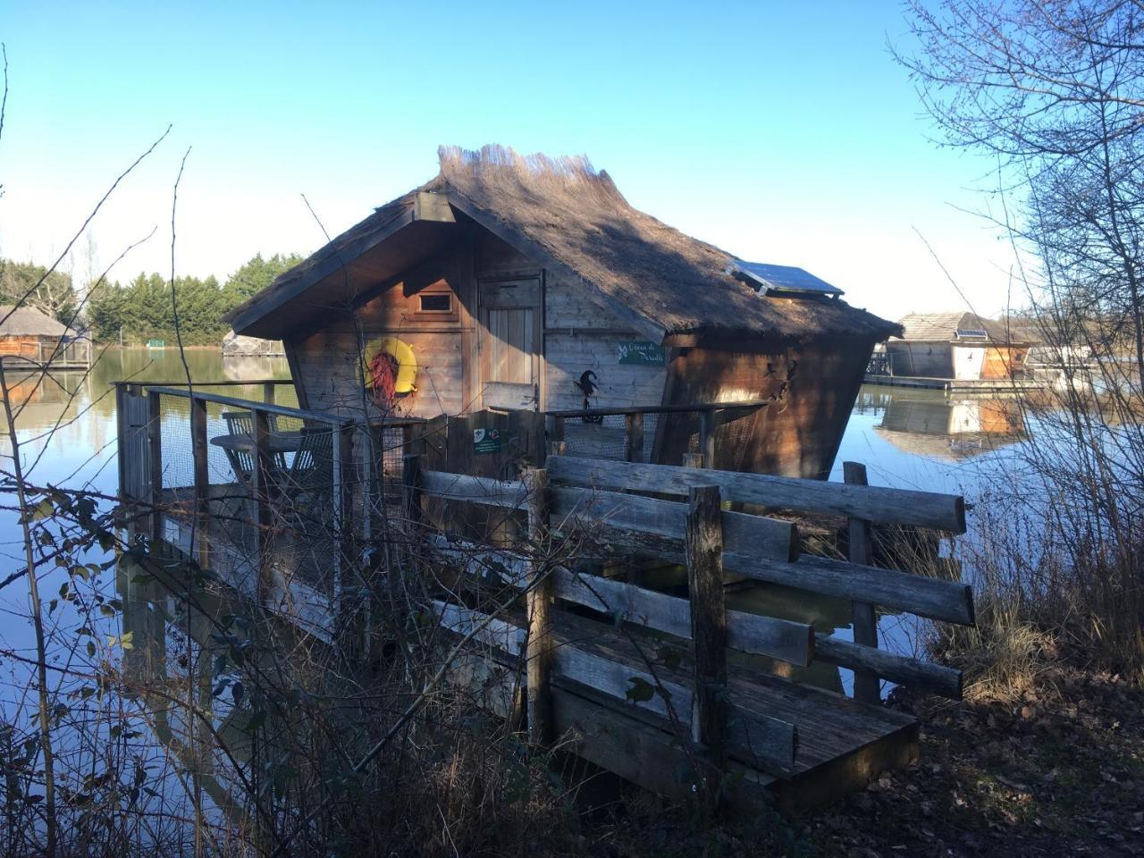 Village Flottant De Pressac Exterior photo